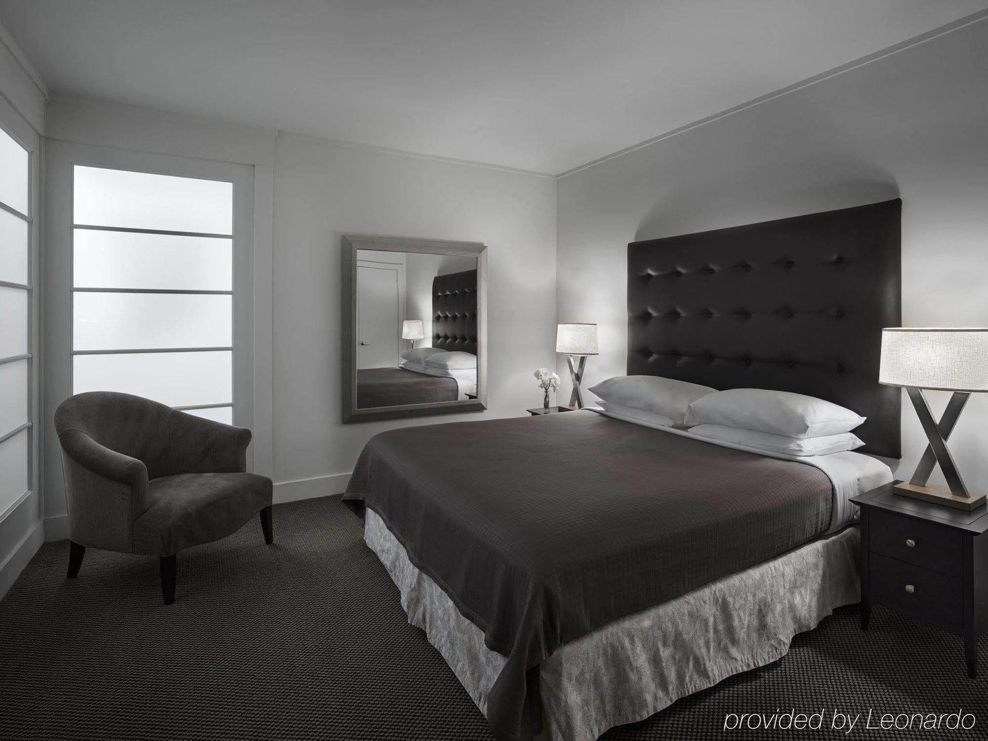 Aparthotel Aka White House